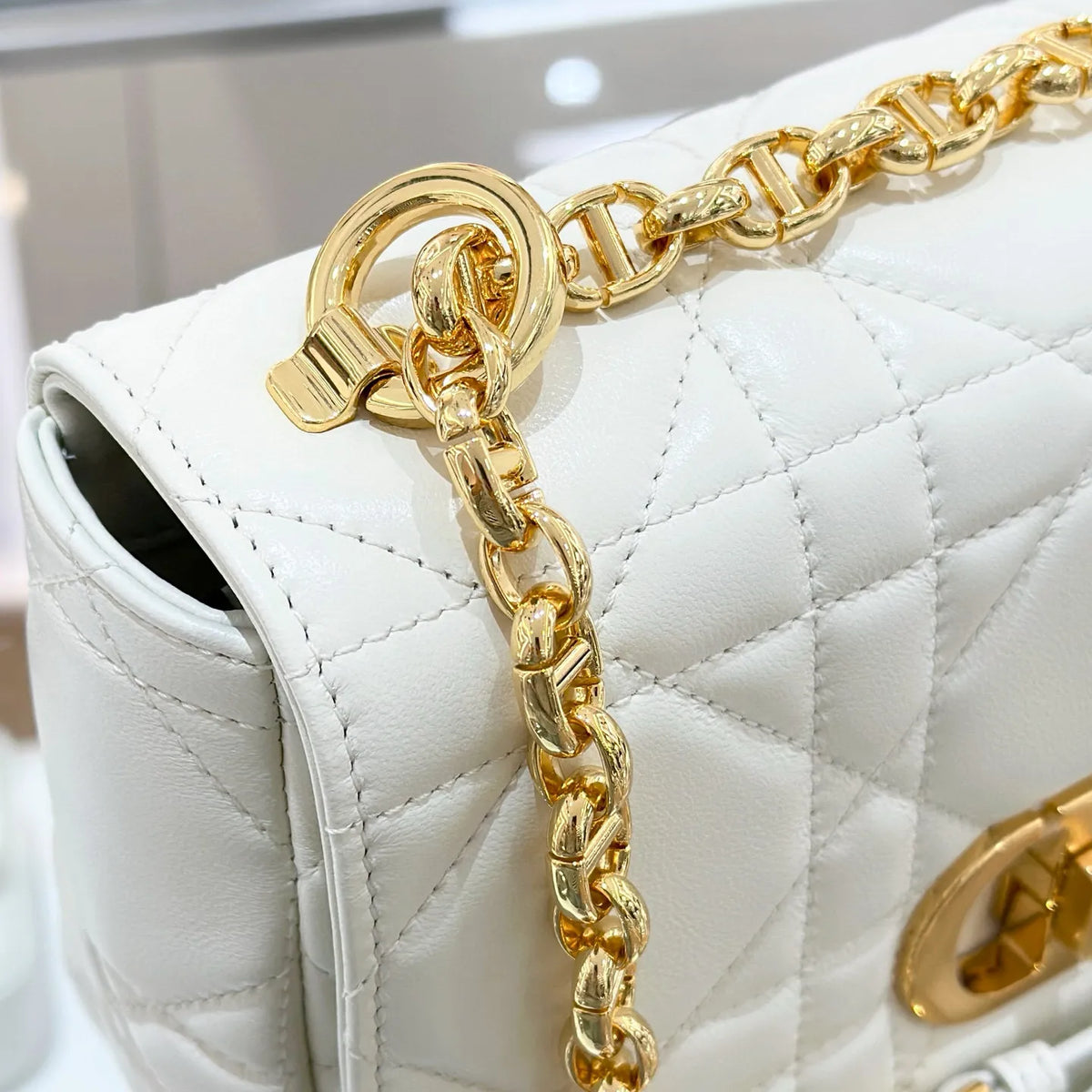 CD Caro 20 Cannage Lambskin Small Shoulder Bag White 135374