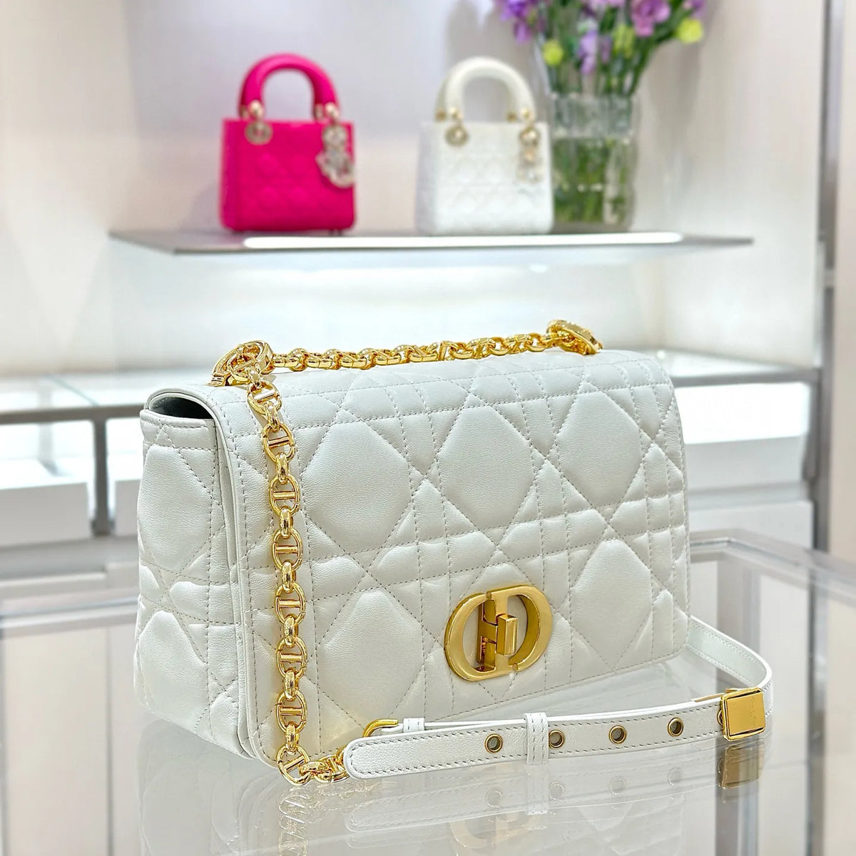CD Caro Cannage Chain Shoulder Bag White 135384