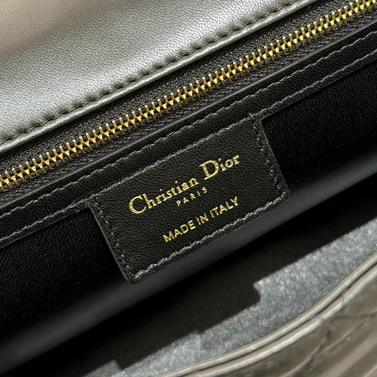 CD Caro Medium Lambskin Flap Shoulder Bag Black 135391