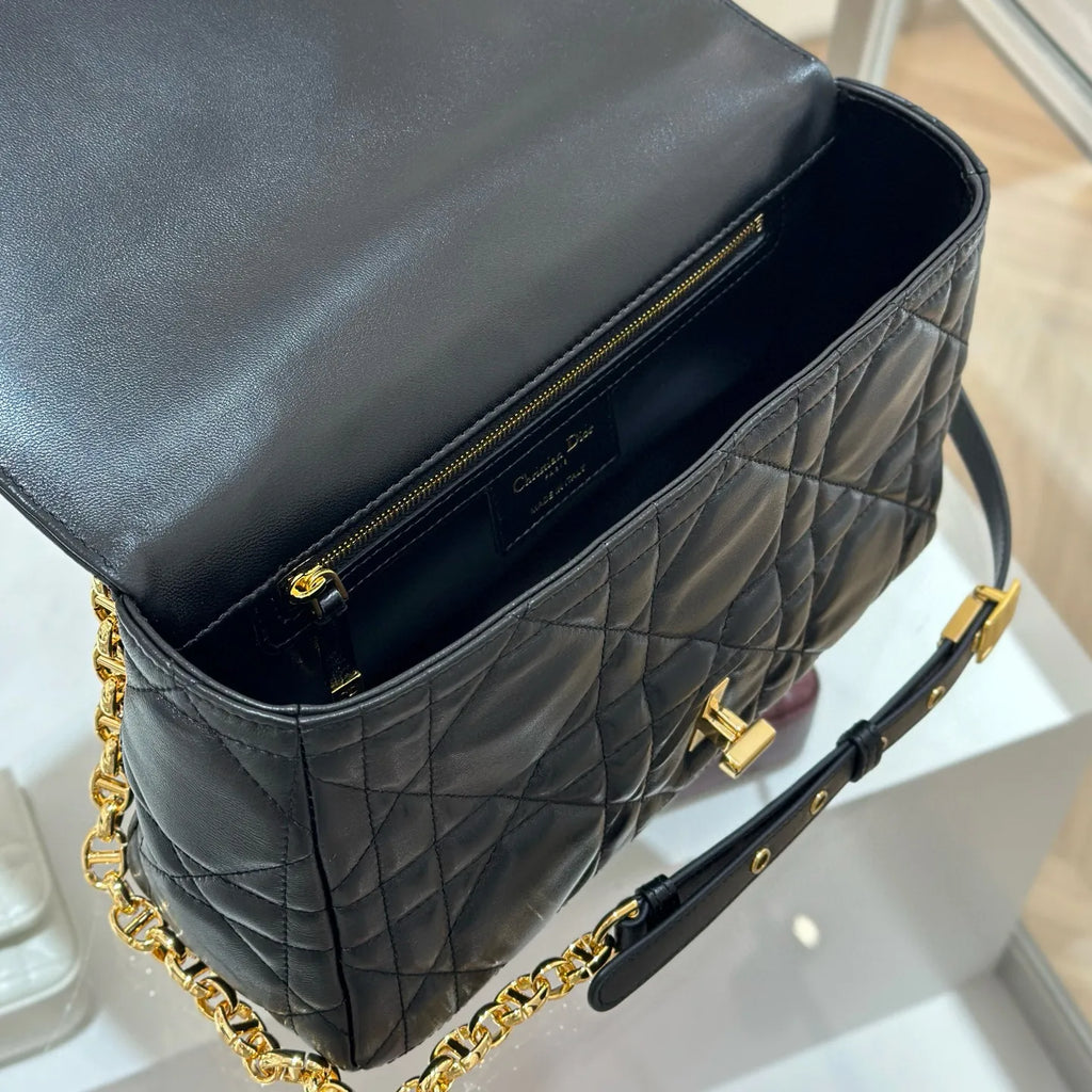CD Caro Medium Lambskin Flap Shoulder Bag Black 135391