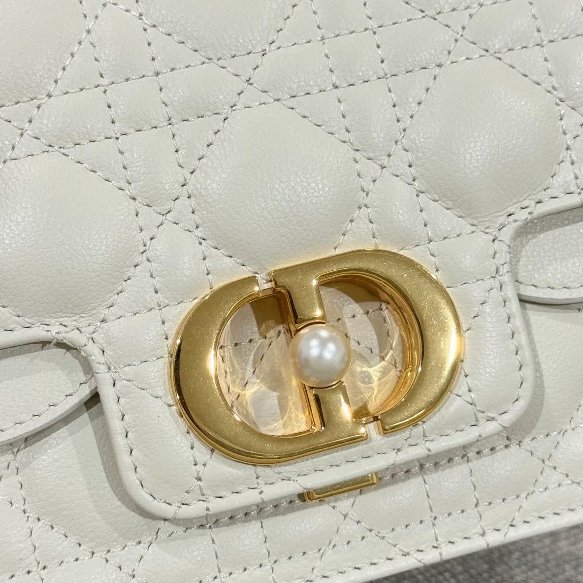 CD Jolie Cannage Calfskin Shoulder Bag Off-White