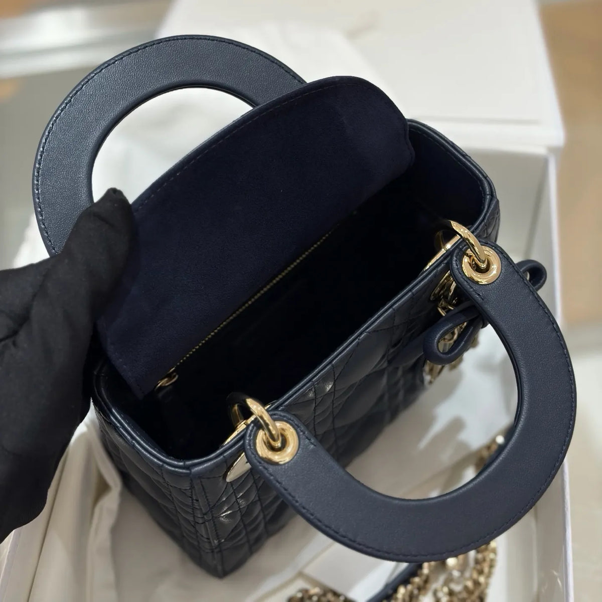 CD-Lady17 Bow Quilted Lambskin Handbag Marine Blue