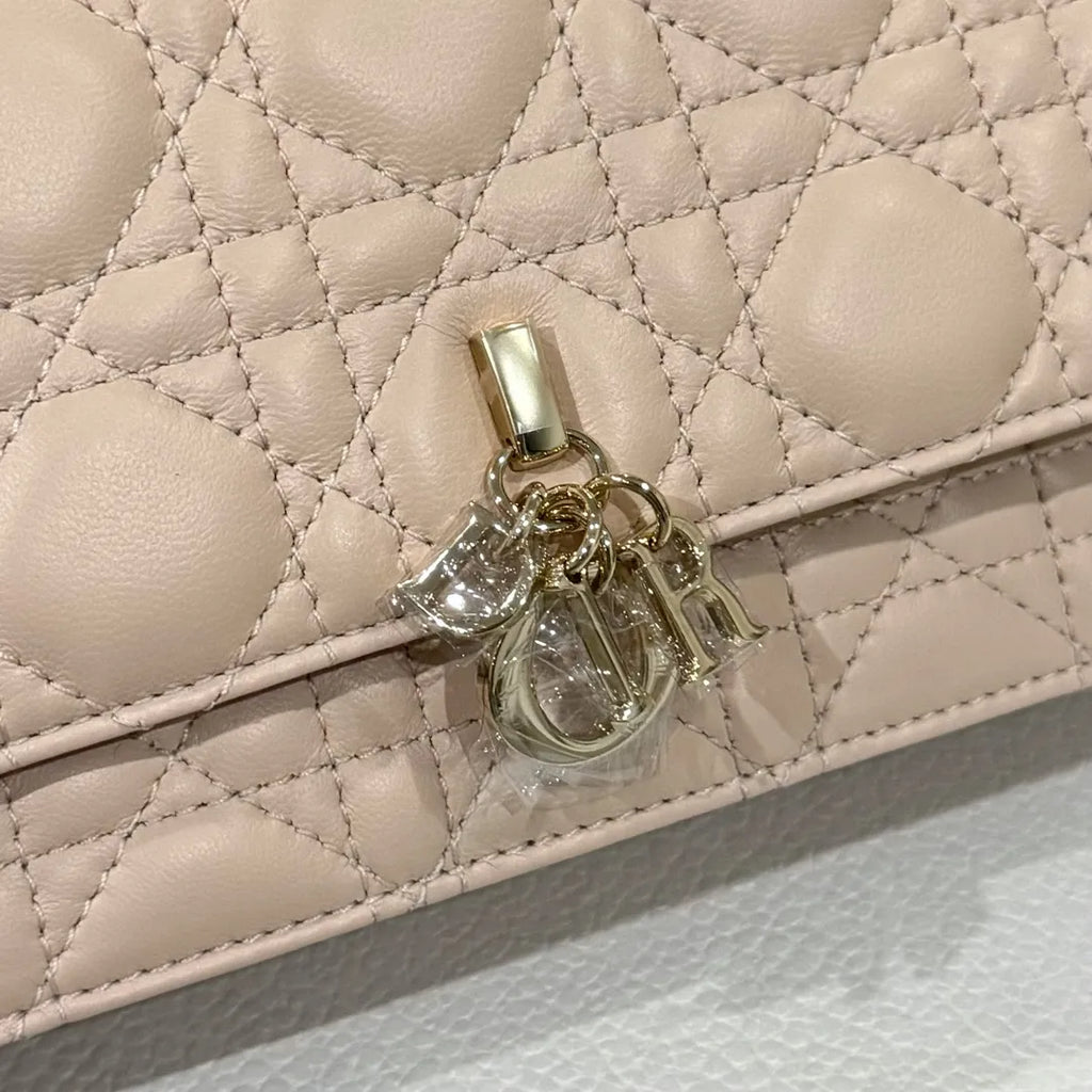 CD Pearl WOC Rouge Pink Chain Shoulder Bag 135439