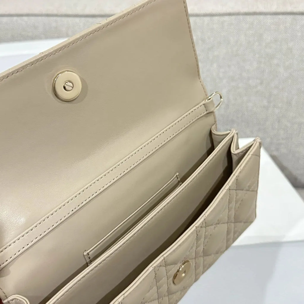 CD WOC Pearl Chain Crossbody Shoulder Bag Rice 135413