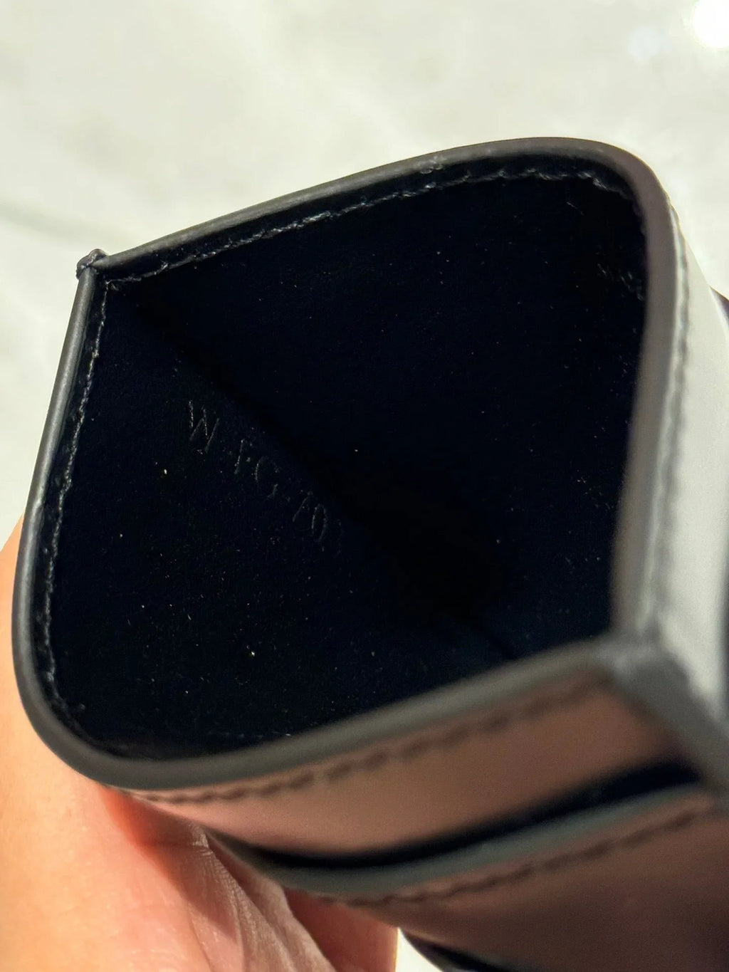 CEL Women's Cel Card Holder