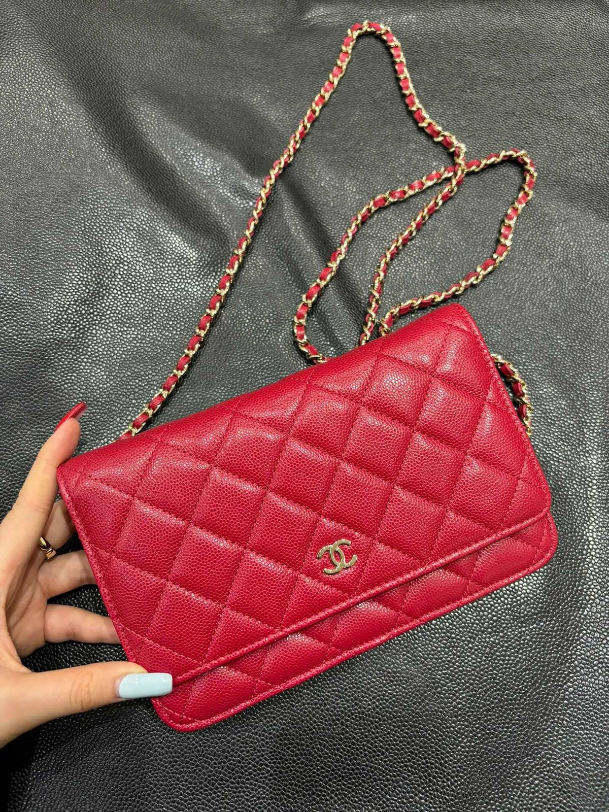 Ch@nel Classic Diamond-Quilted Caviar Leather Crossbody Bag 139916