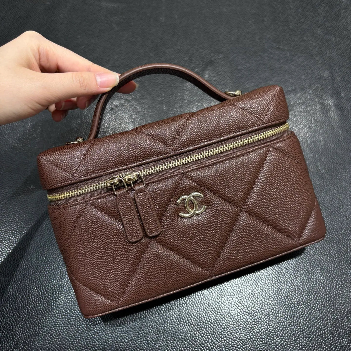 Ch@nel Classic Diamond-Quilted Caviar Leather Crossbody Bag 139921