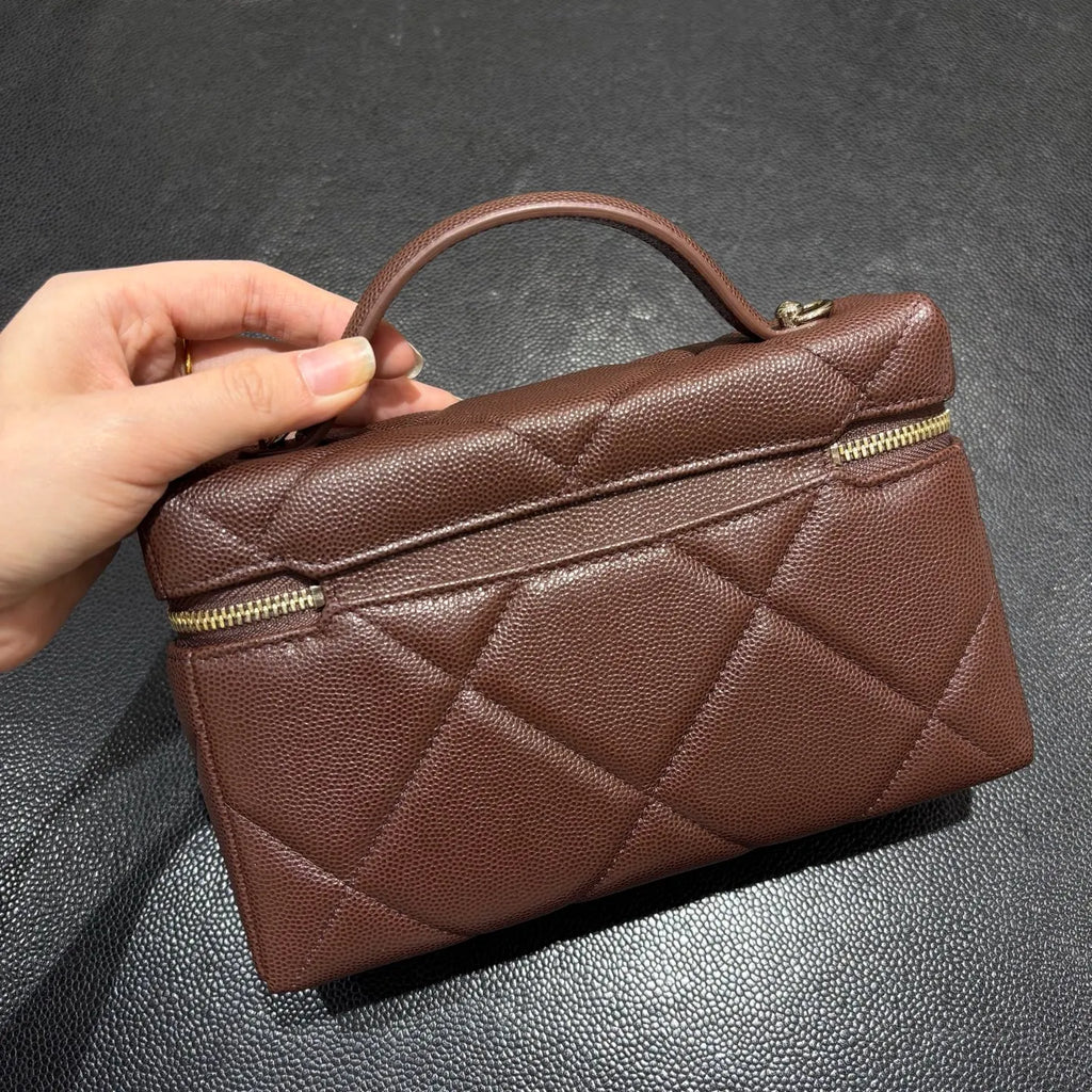 Ch@nel Classic Diamond-Quilted Caviar Leather Crossbody Bag 139921