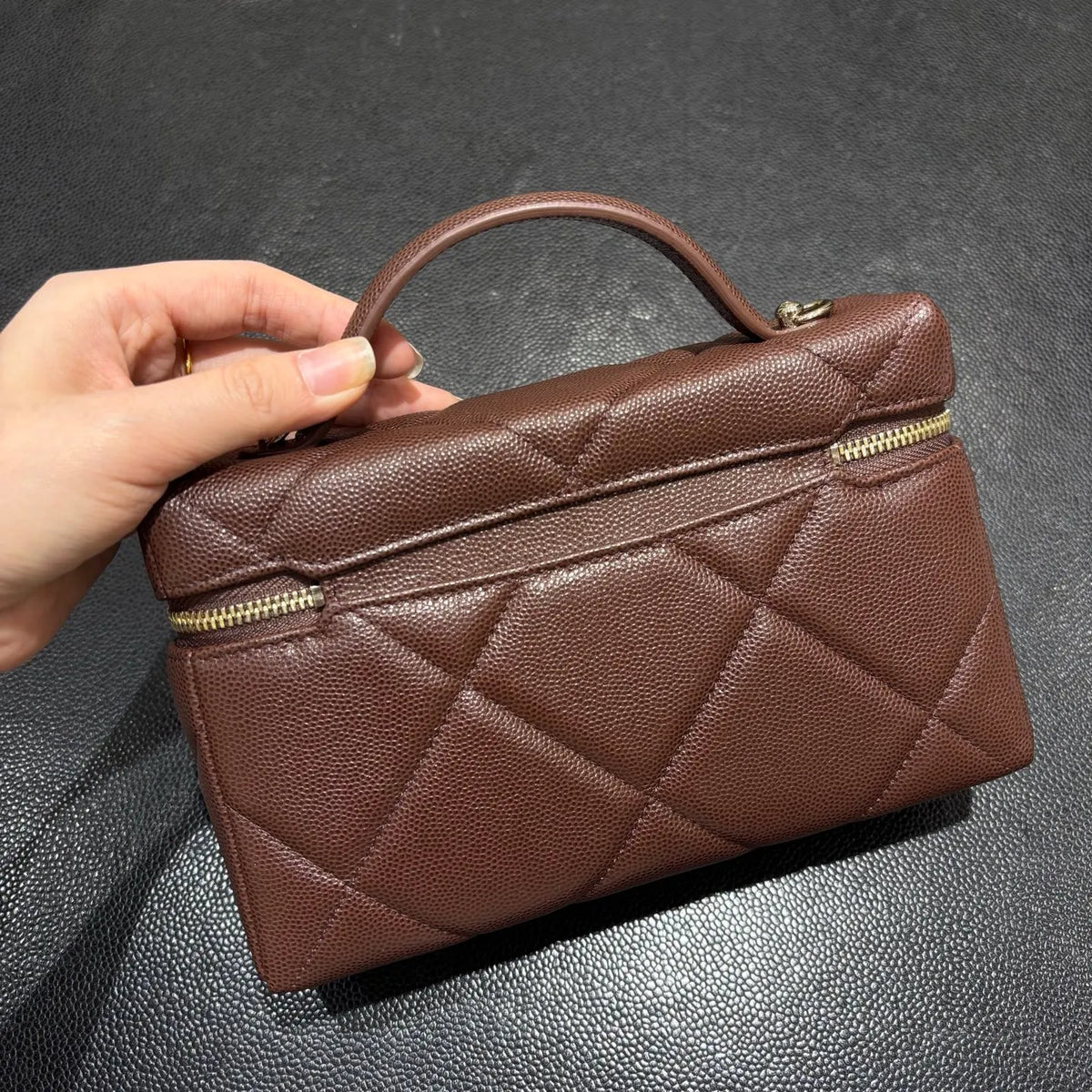 Ch@nel Classic Diamond-Quilted Caviar Leather Crossbody Bag 139921