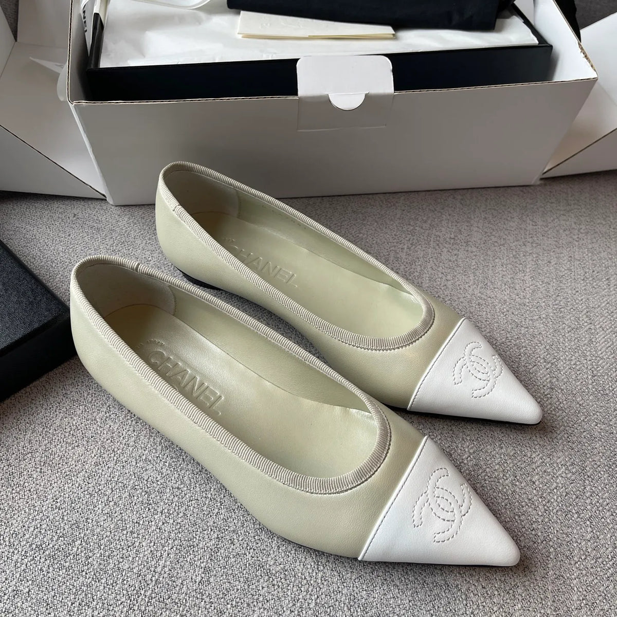 Chanel 2026Ss Women's Pointed-Toe Ballet Flats