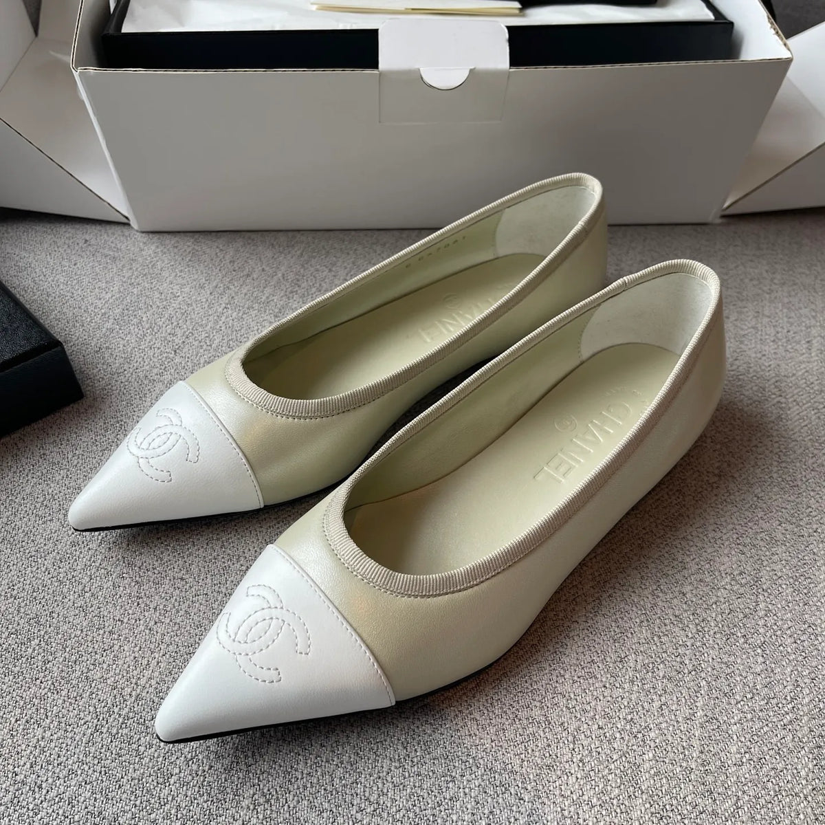 Chanel 2026Ss Women's Pointed-Toe Ballet Flats