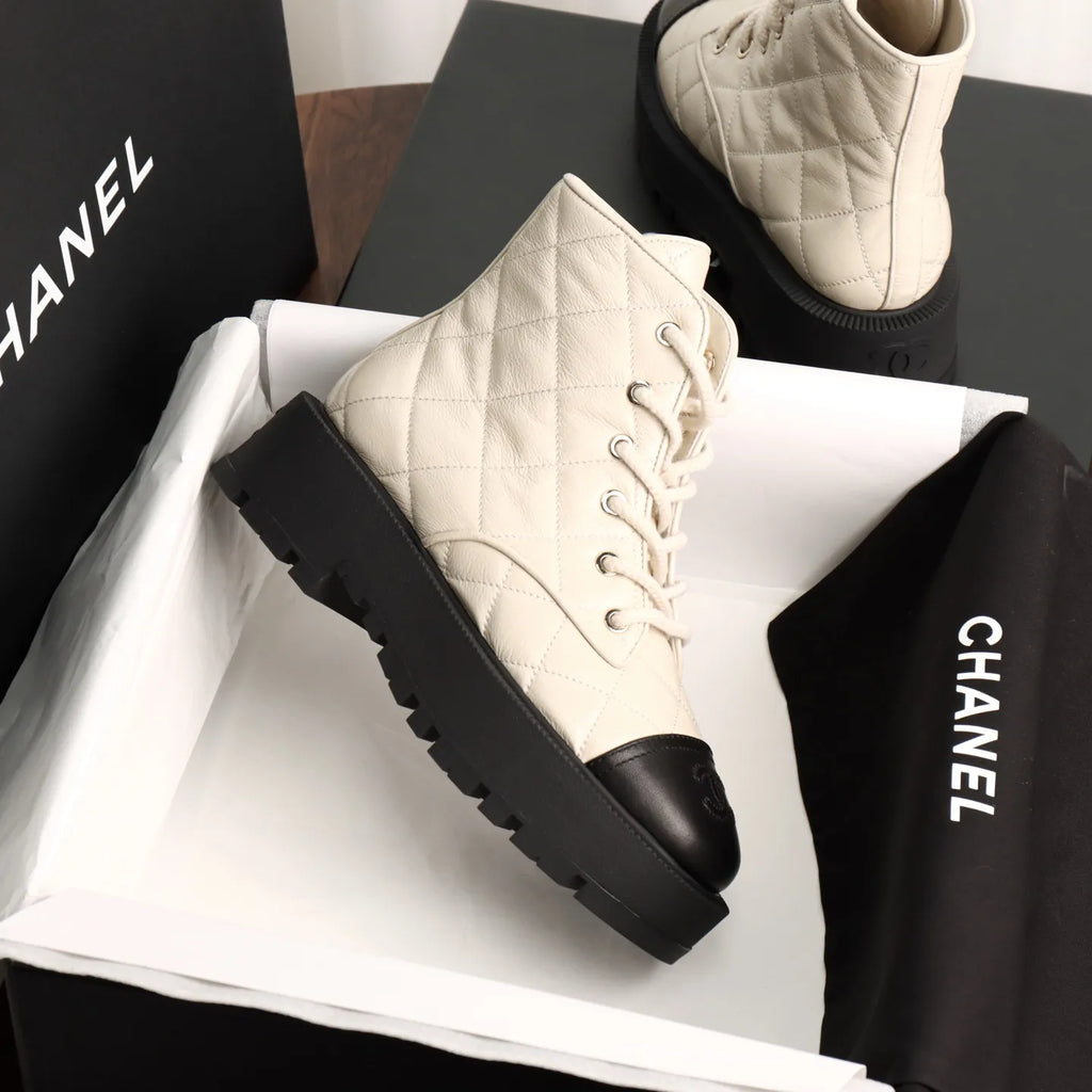 Chanel 24A White Quilted Ankle Boots 735624