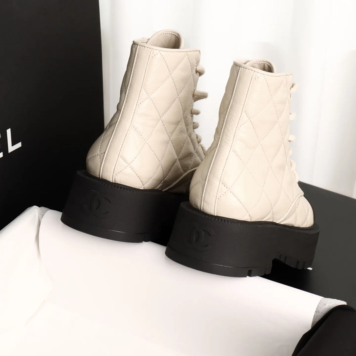 Chanel 24A White Quilted Ankle Boots 735624