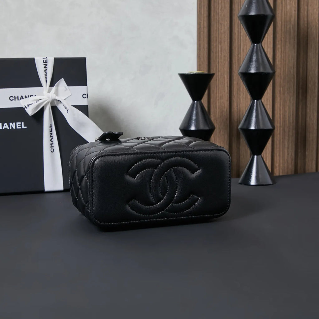 Chanel 24B Trendy Long Box Handbag AP4172