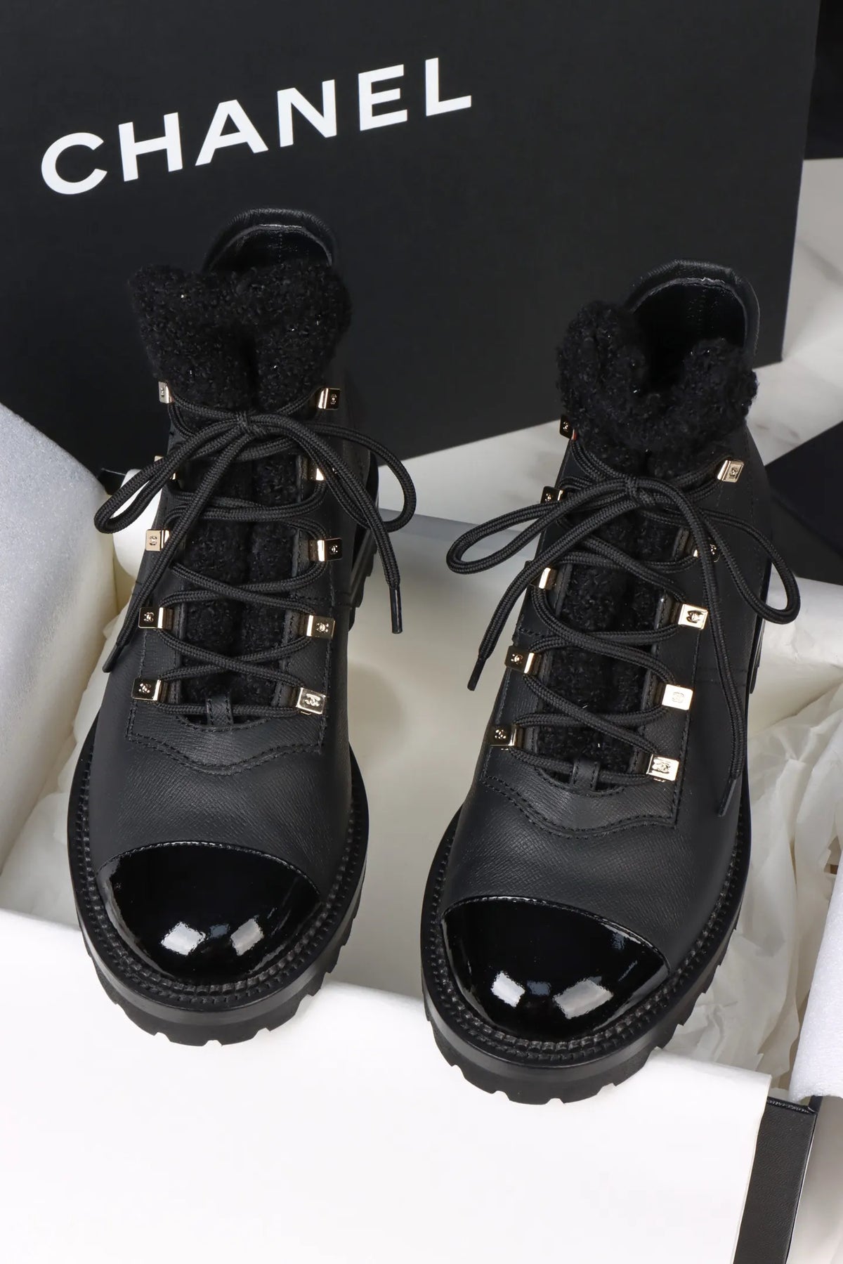 Chanel 24N Short Boots Patent Leather 485978