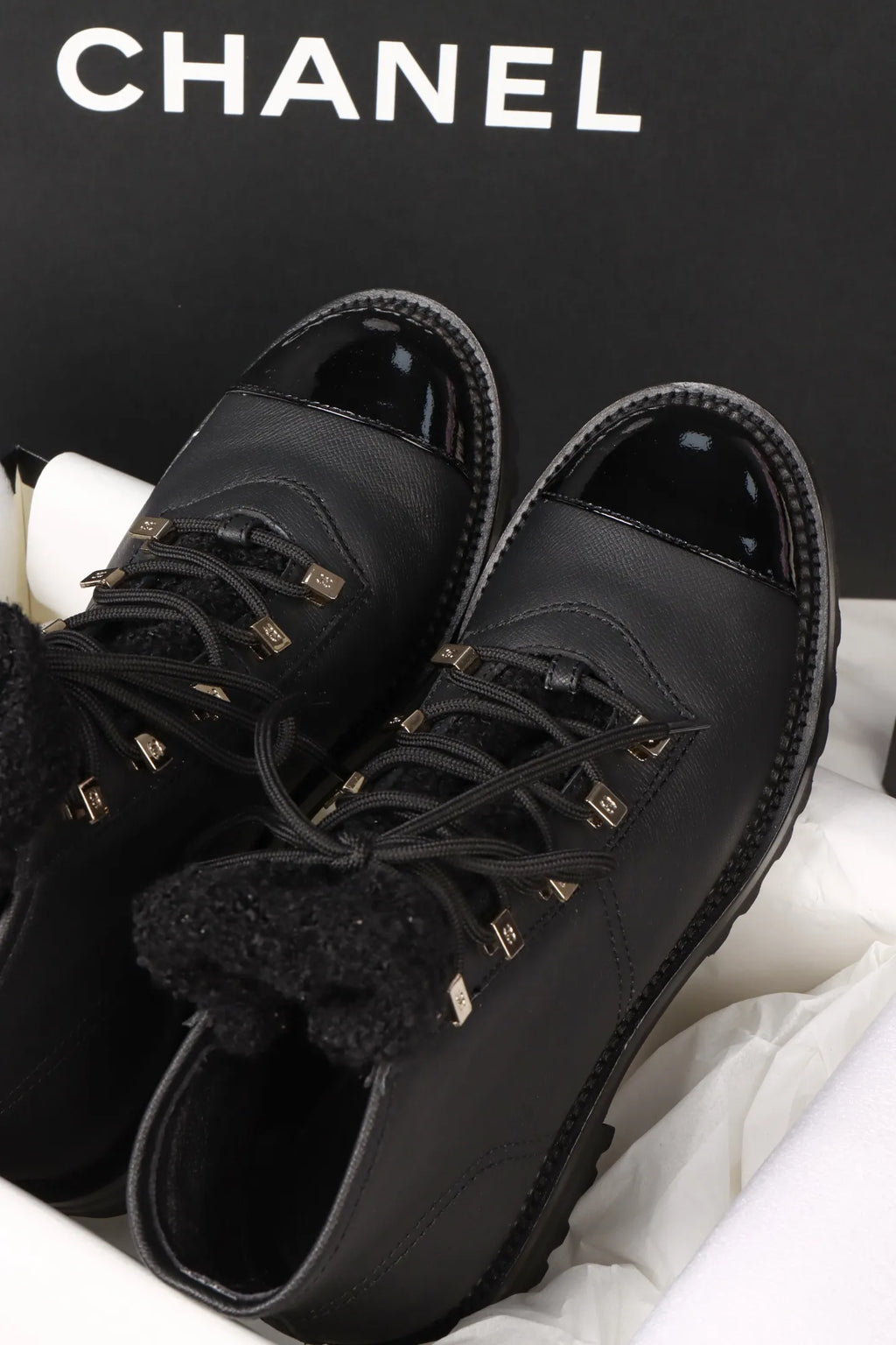 Chanel 24N Short Boots Patent Leather 485978