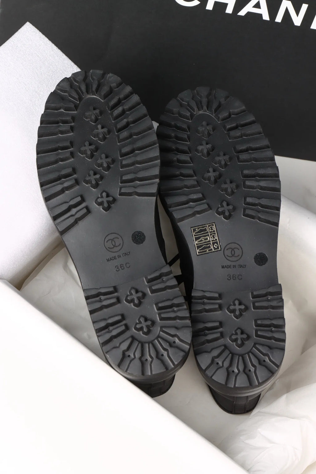 Chanel 24N Short Boots Patent Leather 485978
