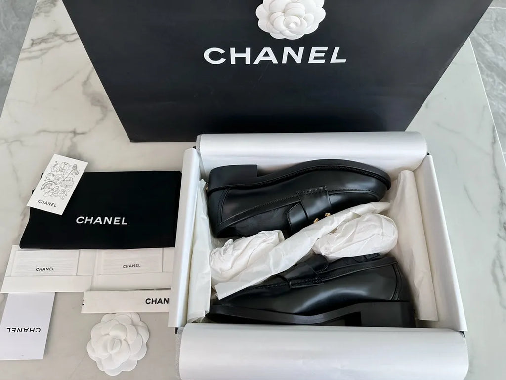 Chanel 24S Metal Camellia Black Loafers 543353