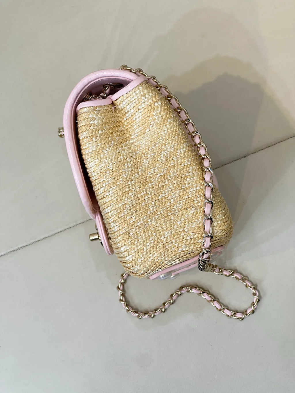 CHANEL 25/26 Cruise Raffia Lambskin Flap Bag