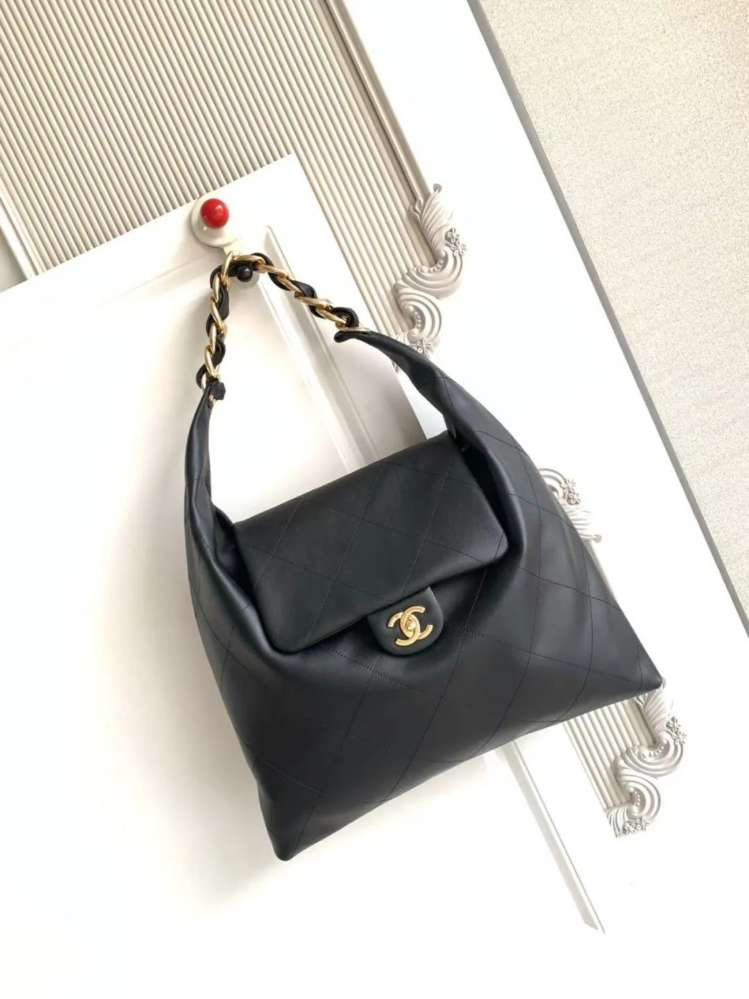 Chanel 25 Hobo Bag Leather AS5839