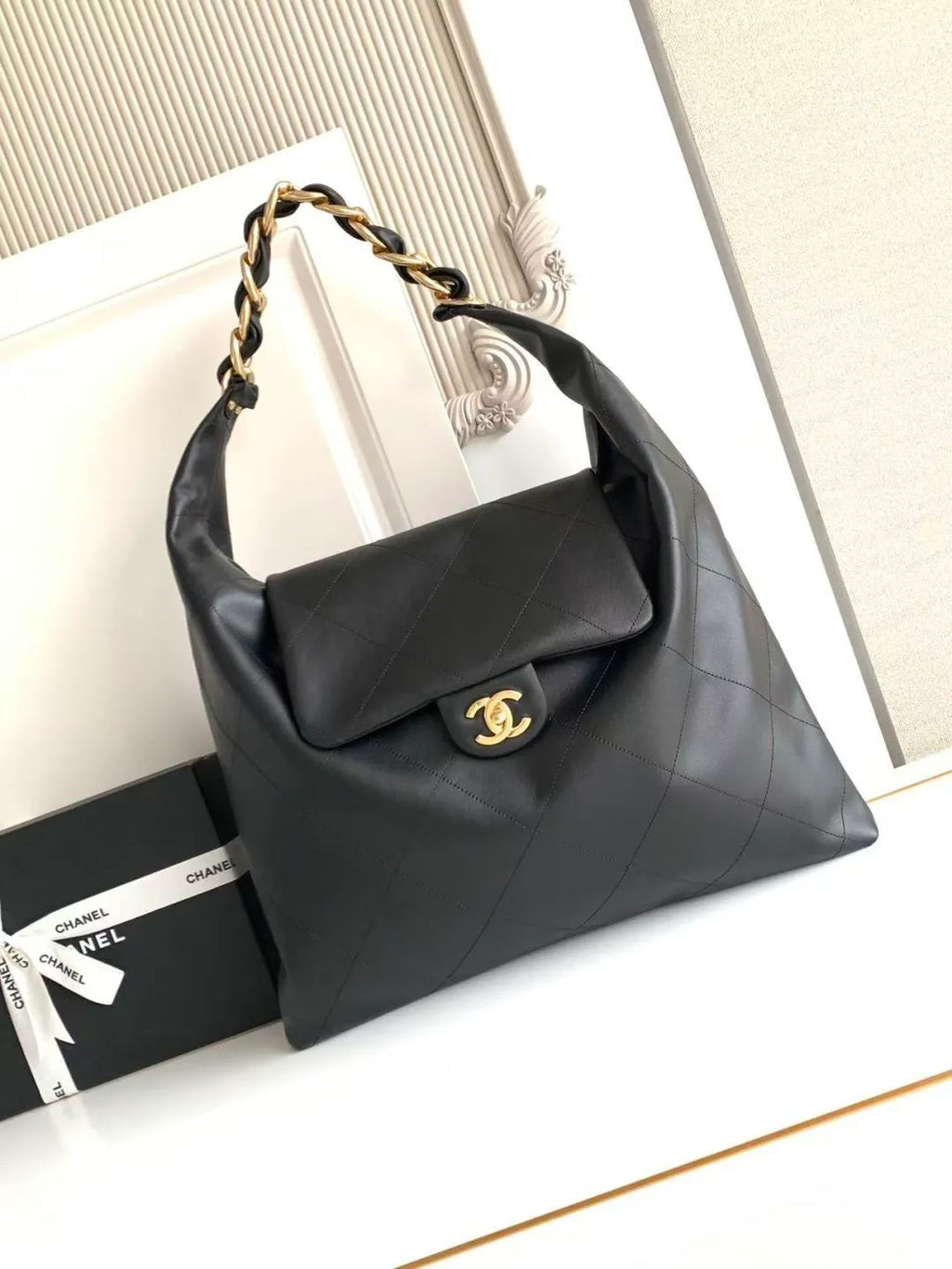 Chanel 25 Hobo Bag Leather AS5839