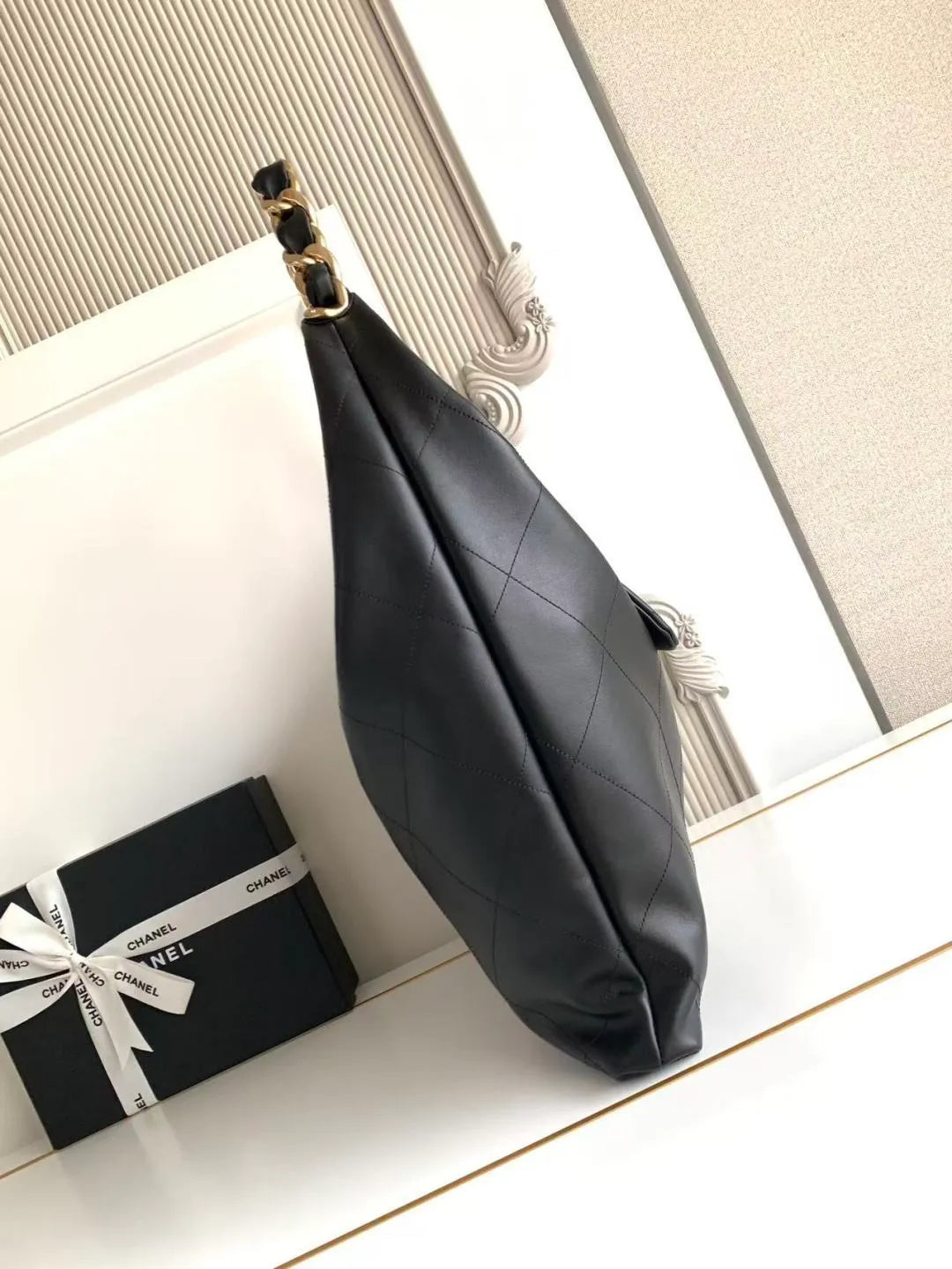 Chanel 25 Hobo Bag Leather AS5839