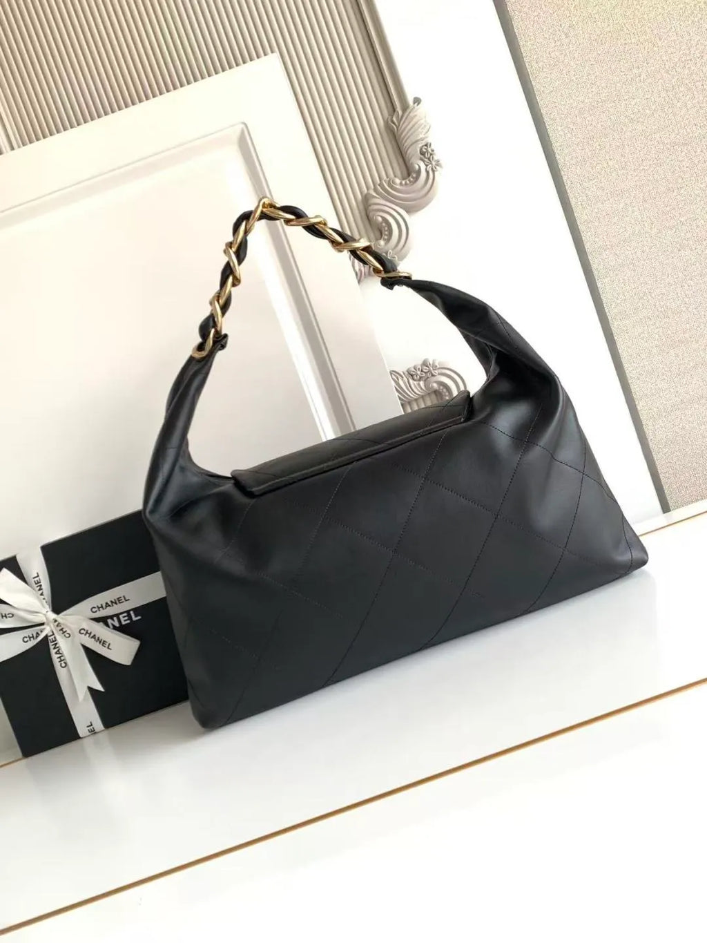 Chanel 25 New Hobo Underarm Handbag Leather AS5834