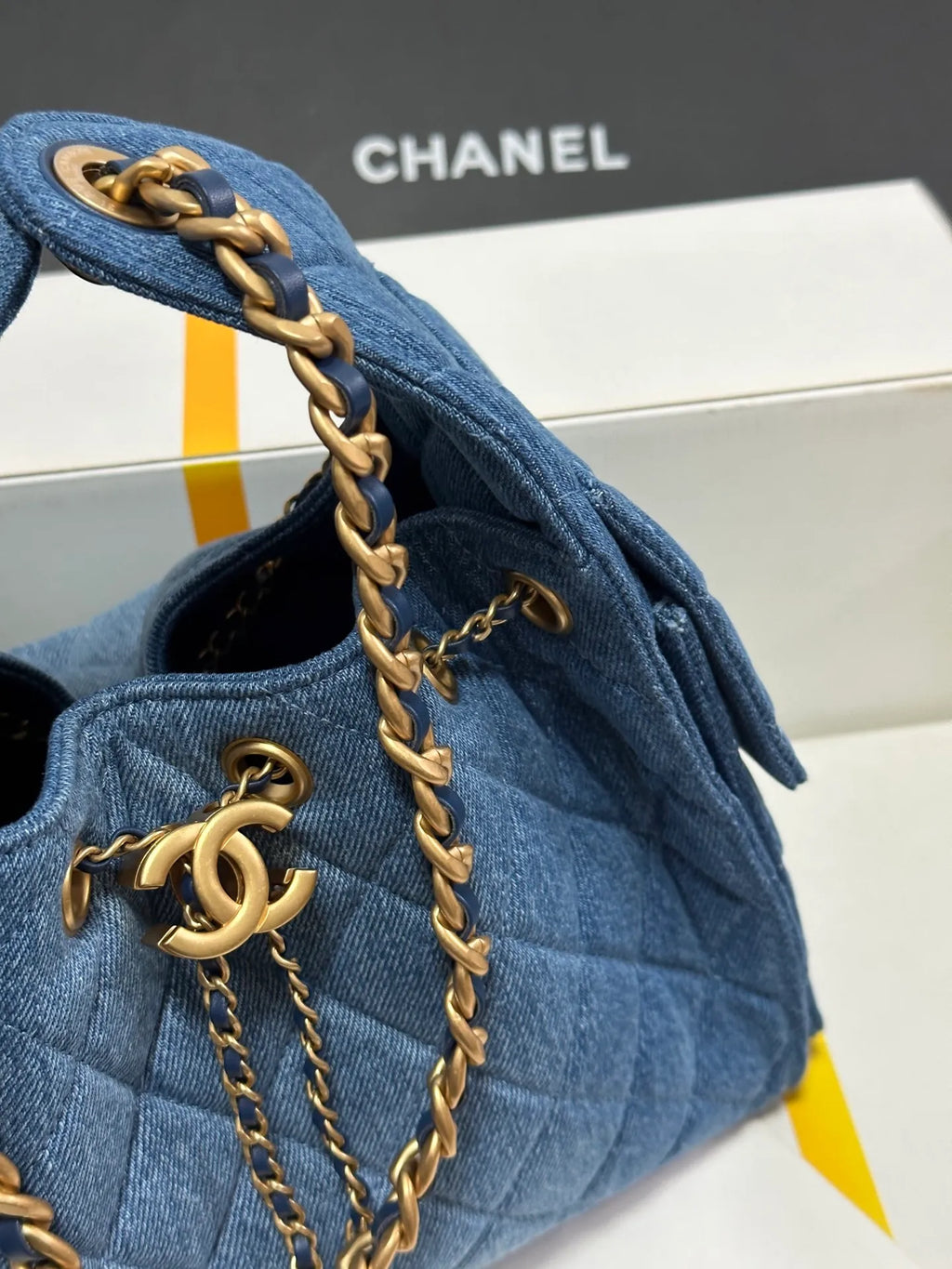 Chanel 25Bag 26P Hippie Hobo Small Dark Denim Blue AS5293