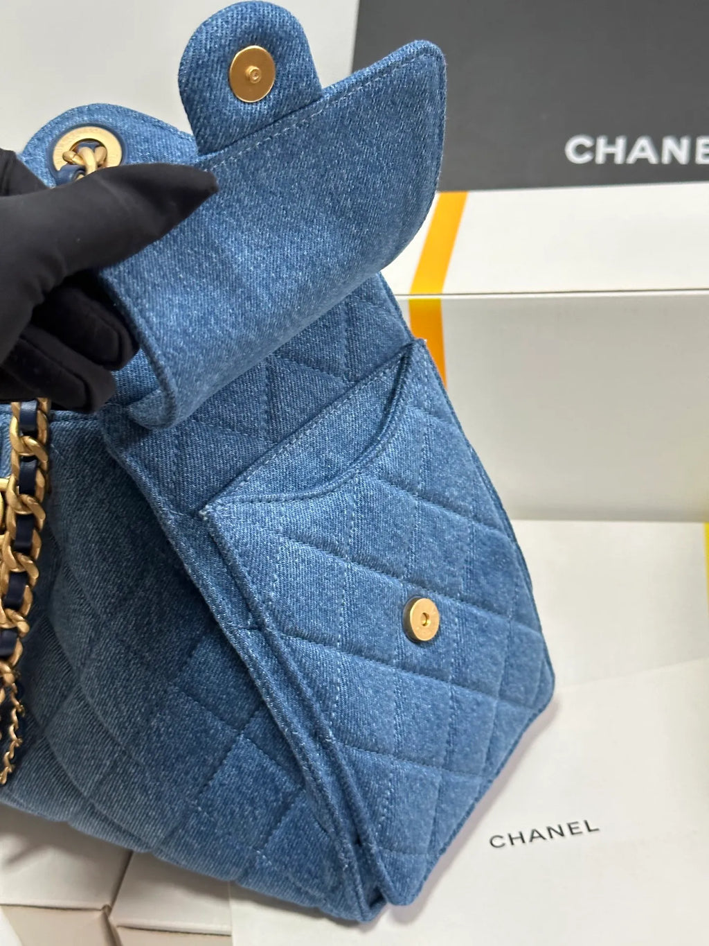 Chanel 25Bag 26P Hippie Hobo Small Dark Denim Blue AS5293