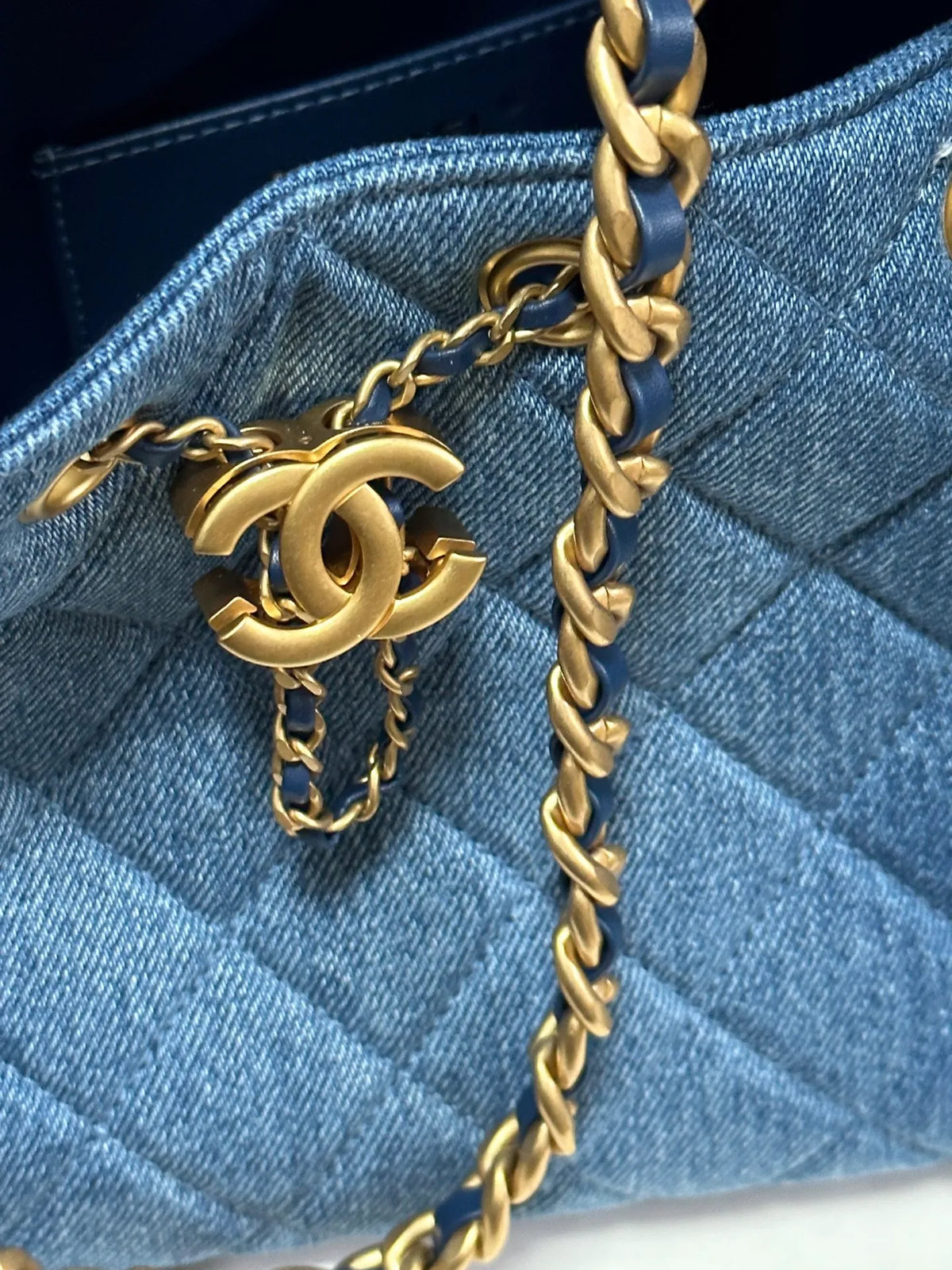 Chanel 25Bag Hippie Denim Blue AS5293