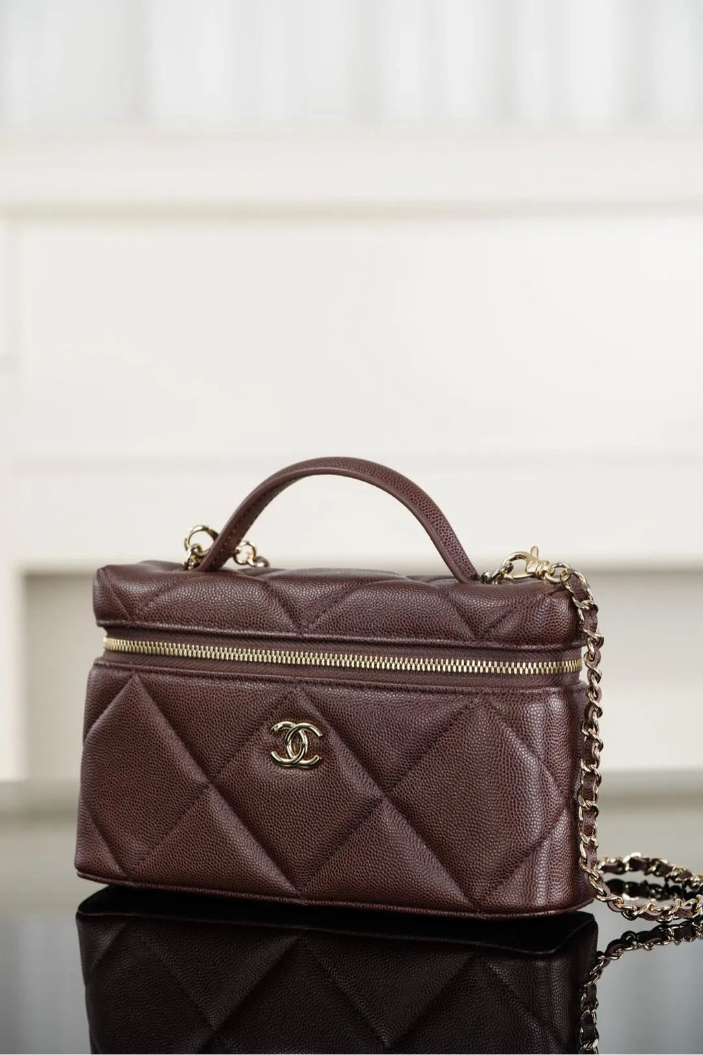 CHANEL 25K Bag