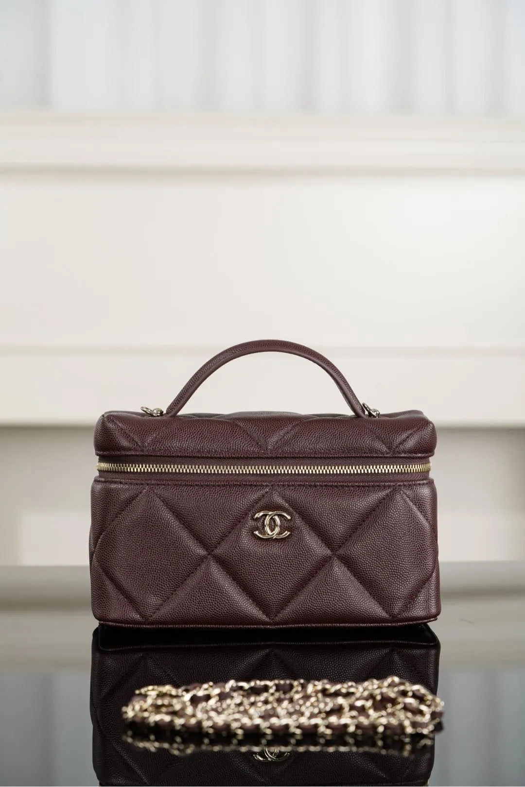 CHANEL 25K Bag