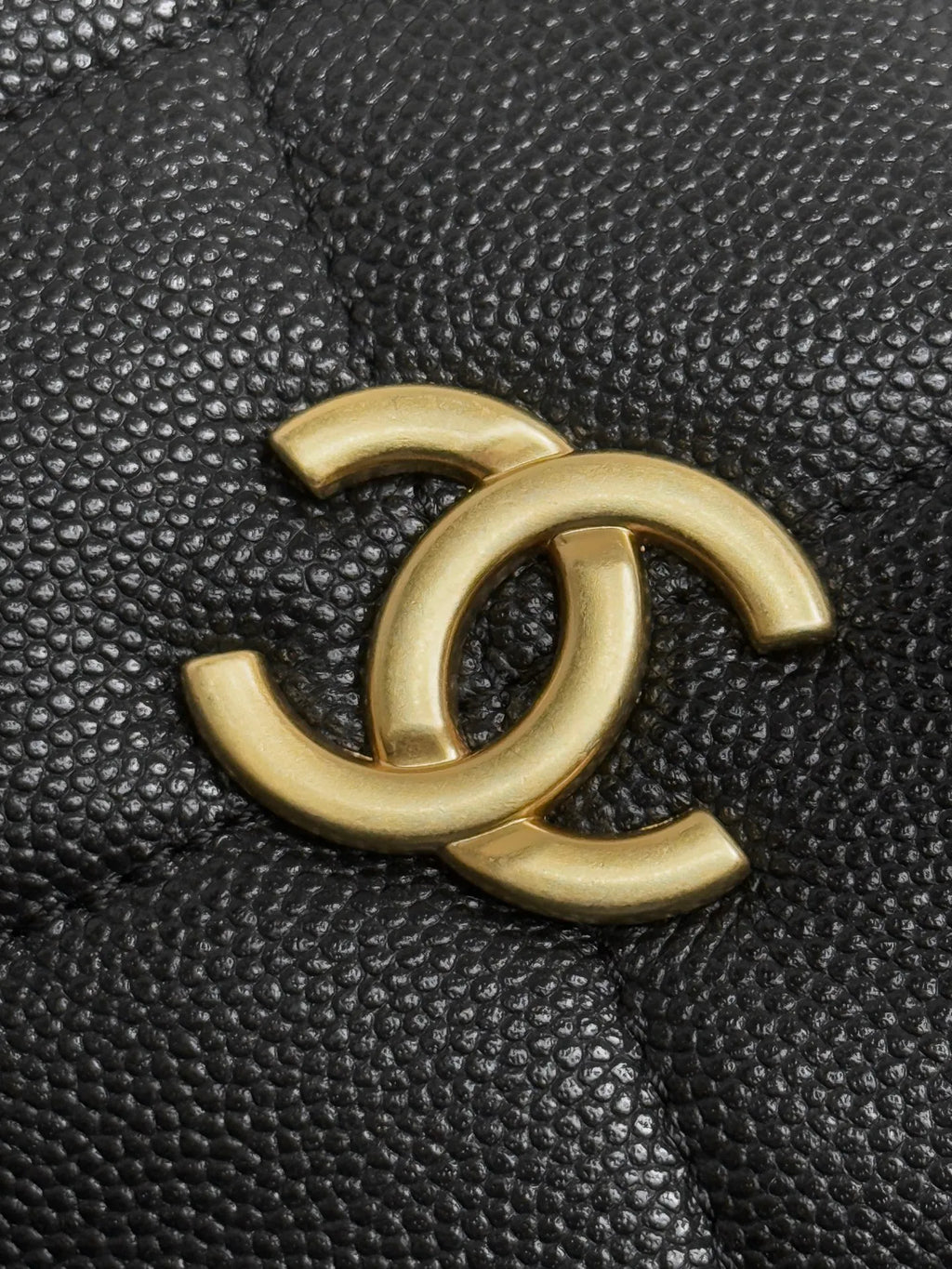 Chanel 25K Quilted Caviar Bowling Bag 99517