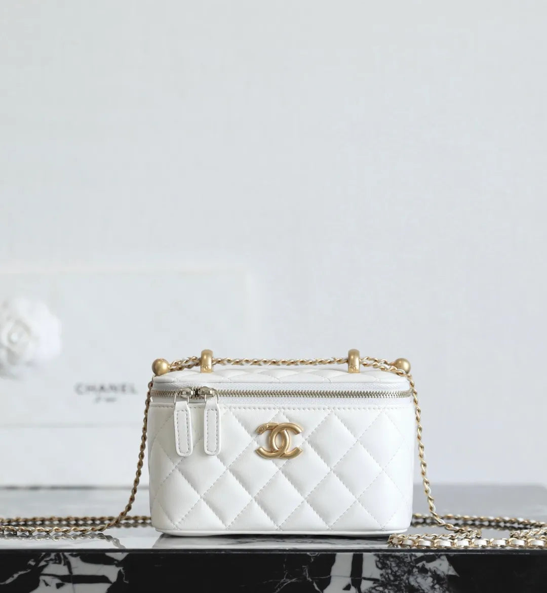Chanel 25S Vanity Case Glossy Calfskin C-811