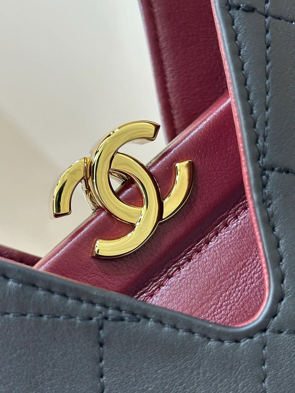CHANEL 26A Métiers d’Art Triangle Hobo Bag