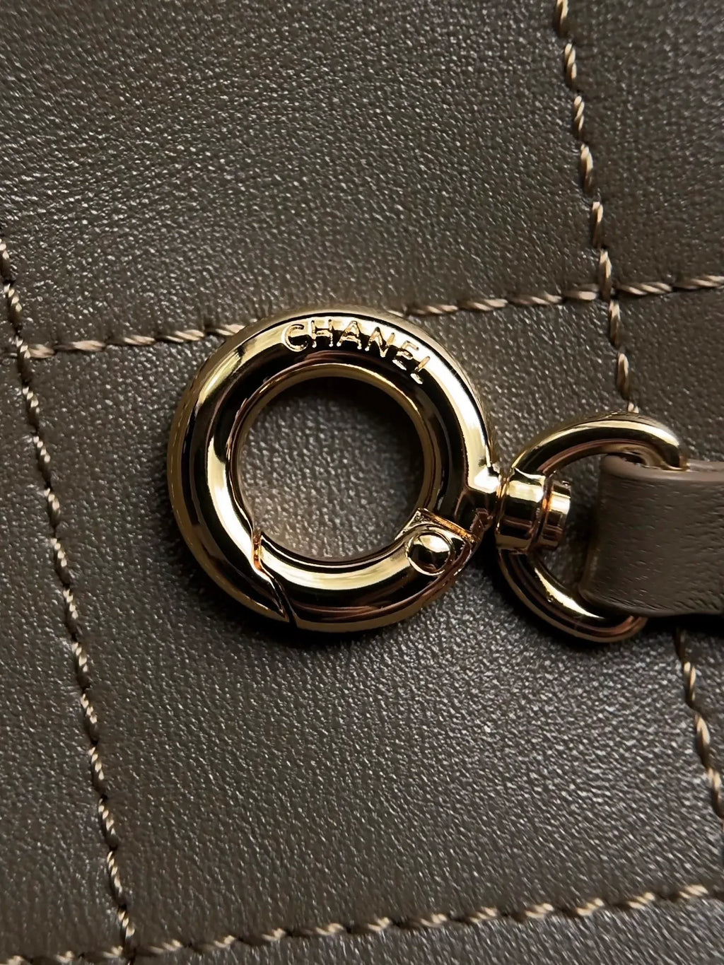 CHANEL 26B Lucky Bag Tote AS6495