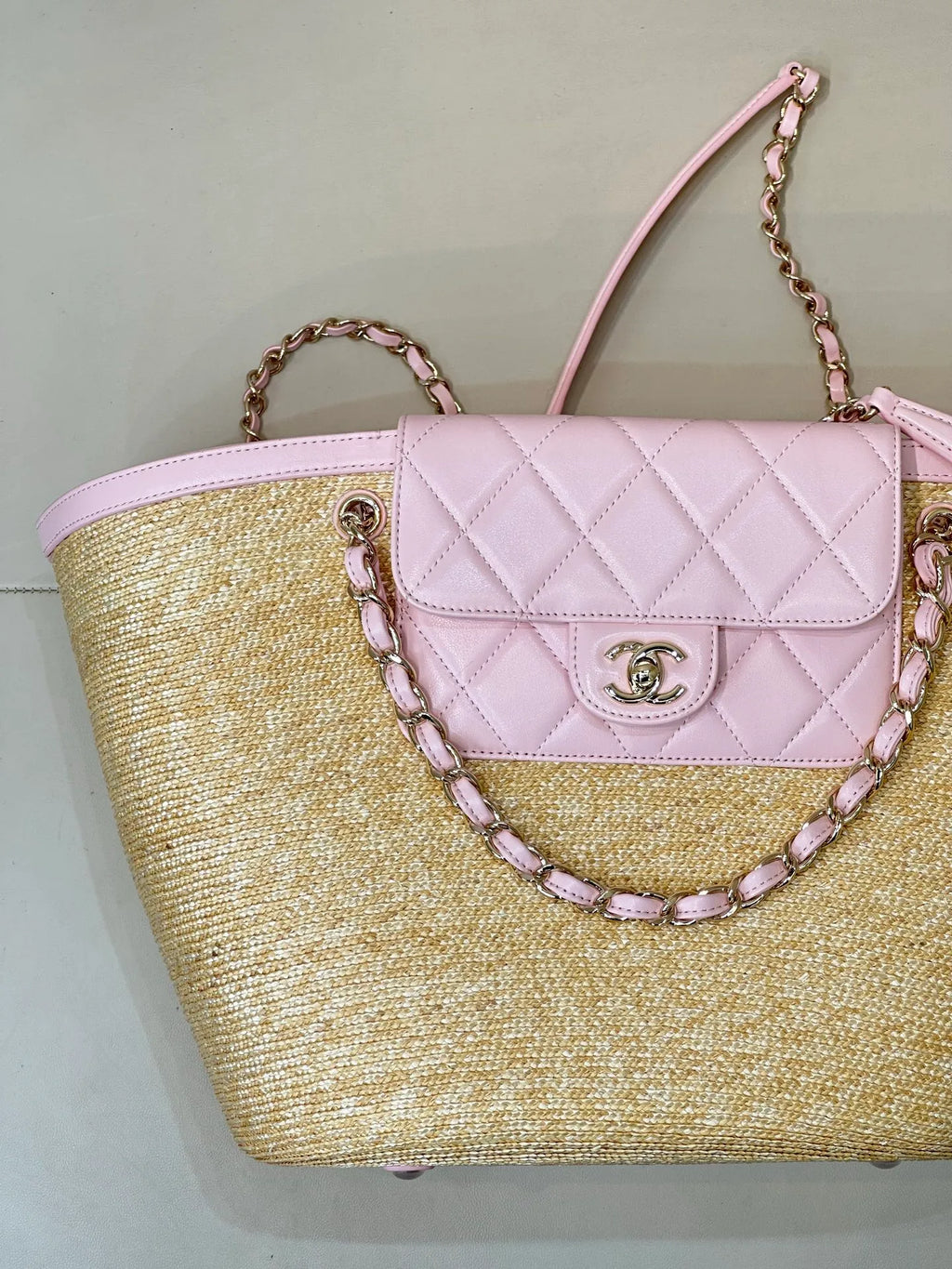 CHANEL 26C Beach Tote