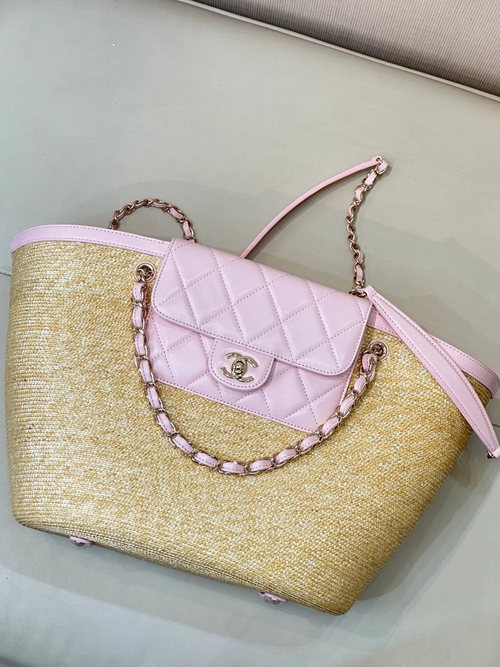 CHANEL 26C Beach Tote