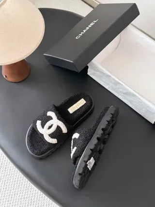 Chanel 26K Women's Furry Slippers