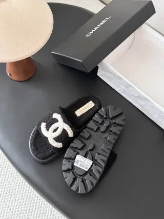 Chanel 26K Women's Furry Slippers