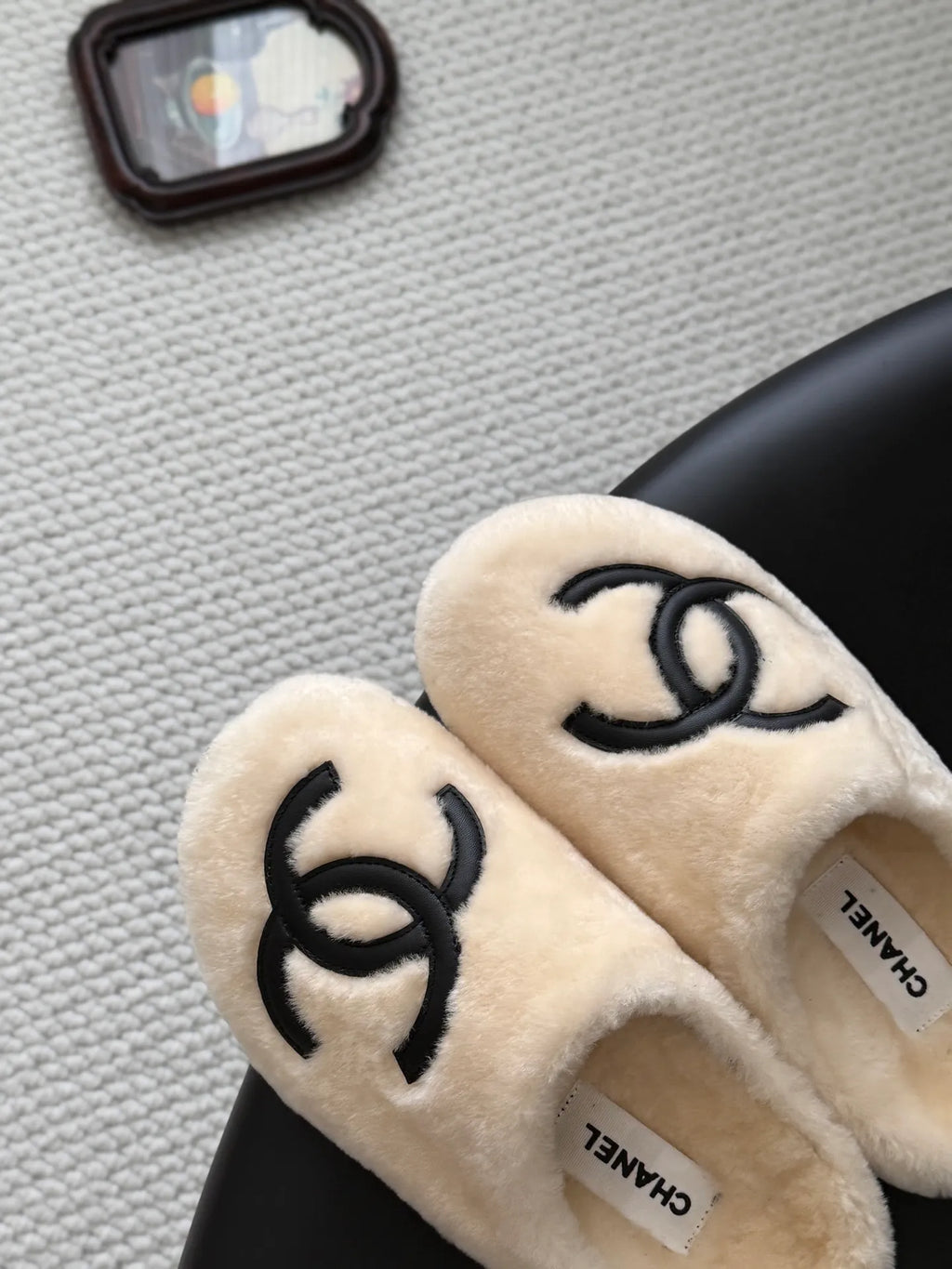 Chanel 26K Women's Furry Slippers