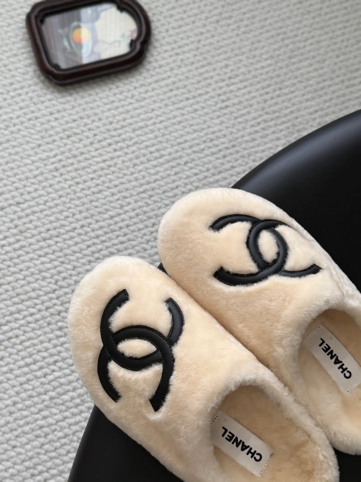 Chanel 26K Women's Furry Slippers