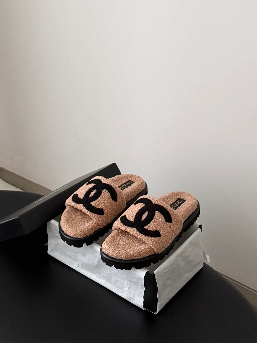 Chanel 26K Women's Furry Slippers