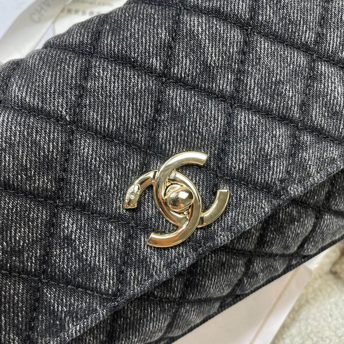 Chanel 26P Horizontal Coco Handle Black 6091