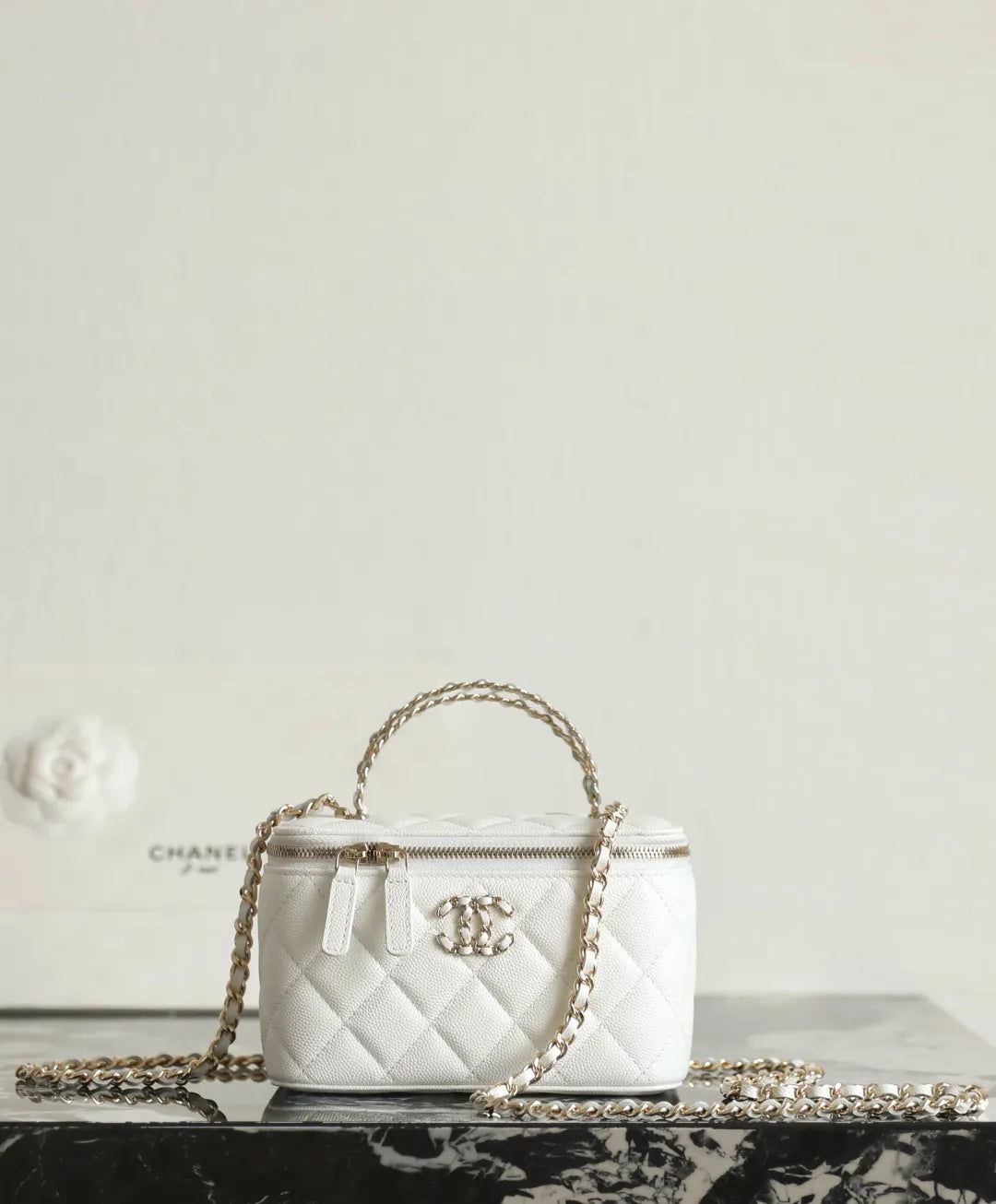 Chanel 26S Cross-Chain Cosmetic Handbag Leather White R-865