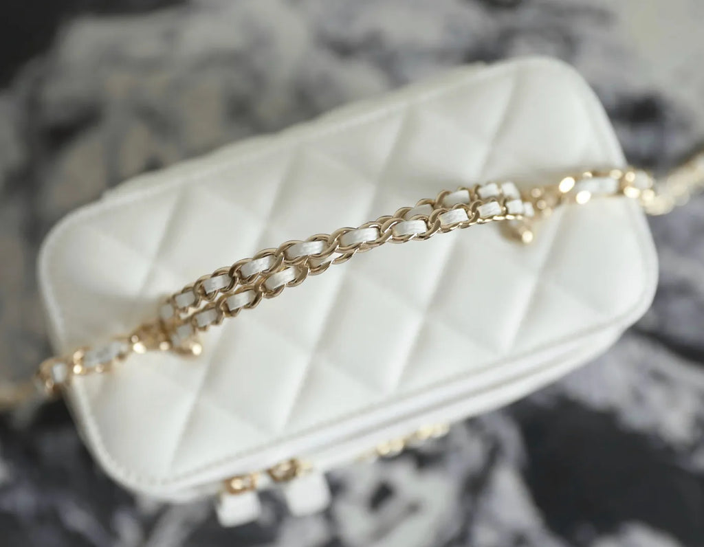 Chanel 26S Cross-Chain Cosmetic Handbag Leather White R-865