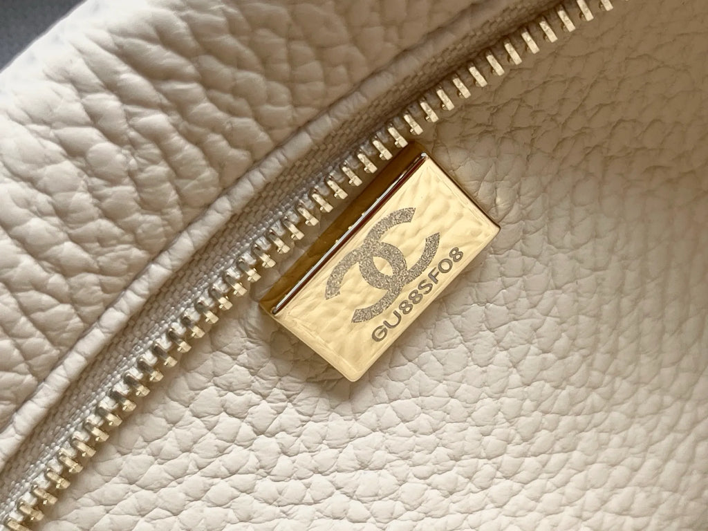 Chanel 26S Lychee Pattern Baguette Bag Ice Gray 6288