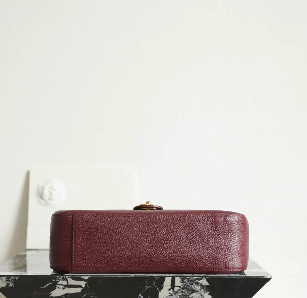 Chanel 26S Maxi Small Flap Bag Pebbled Calfskin C-532