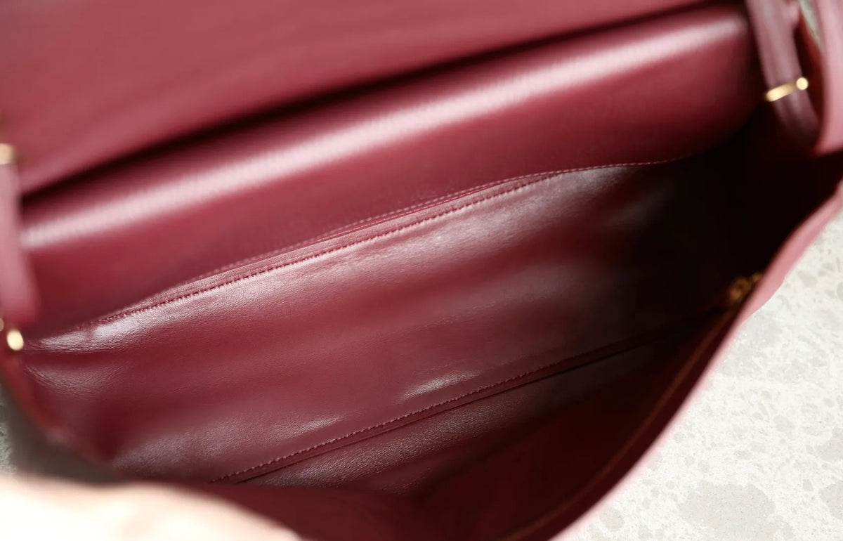 Chanel 26S Maxi Small Flap Bag Pebbled Calfskin C-532