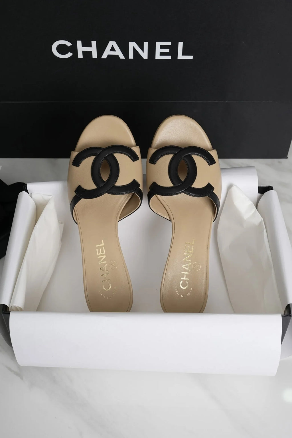 Chanel 26S Panda Apricot Kitten Heels 298594